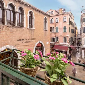 residence-le-beccarie-rialto.hotelinveneto.com/